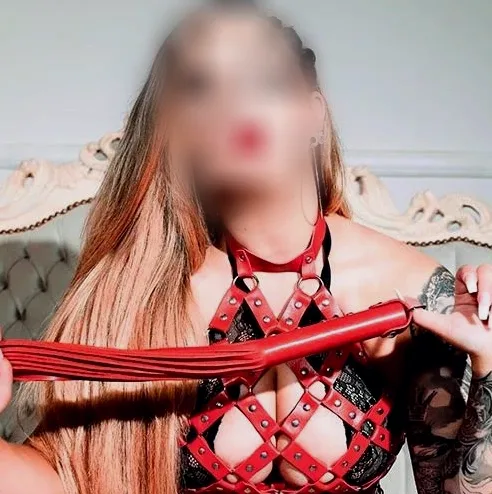 Annika, 36