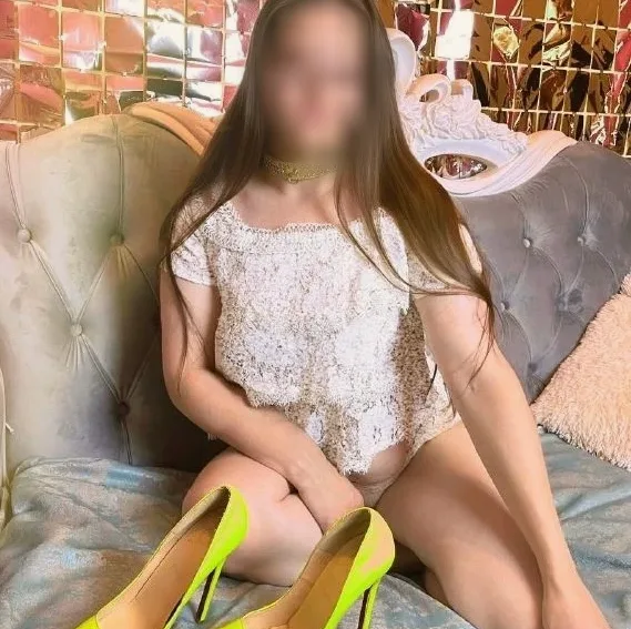 Aylin, 28