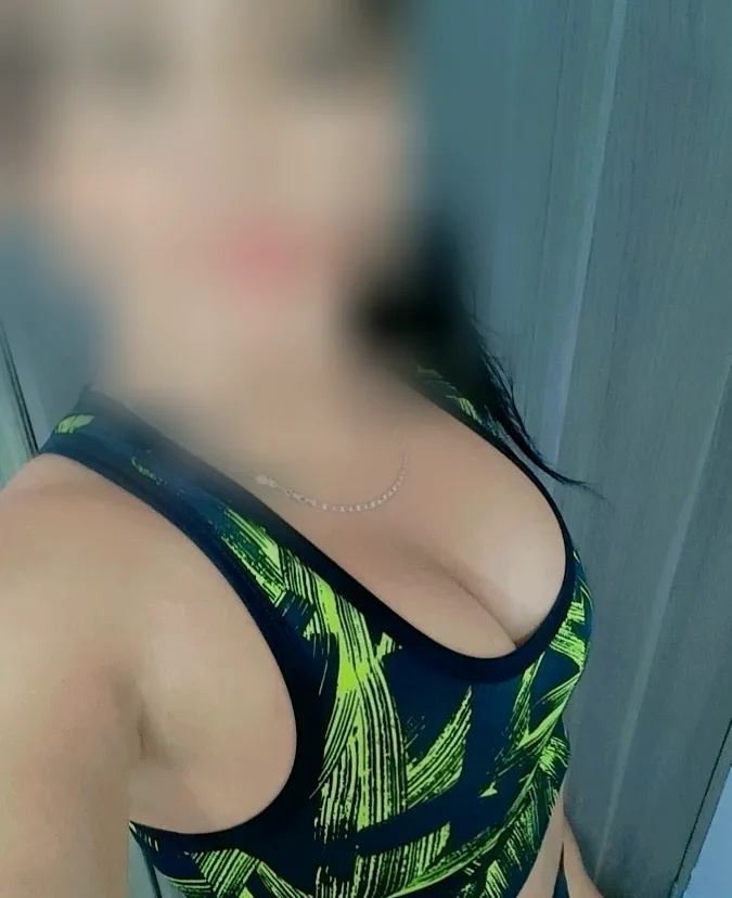 Denise, 36