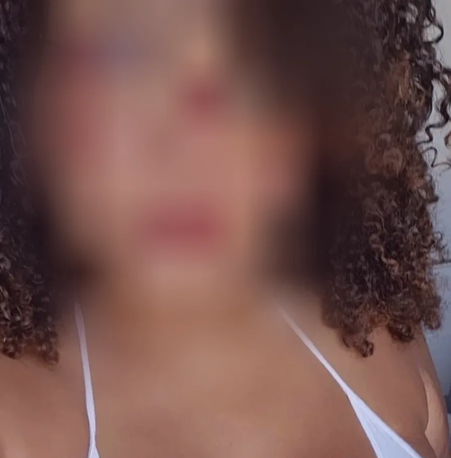 Maja, 33